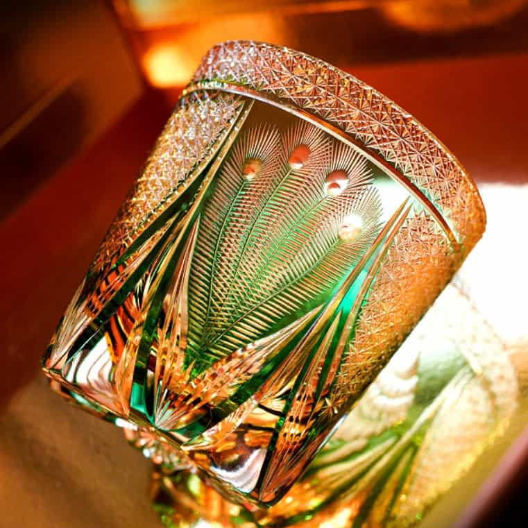Nature & Legend (Peacock) Handcrafted Emerald Peacock Whisky Glass With Wooden Box - Image 7