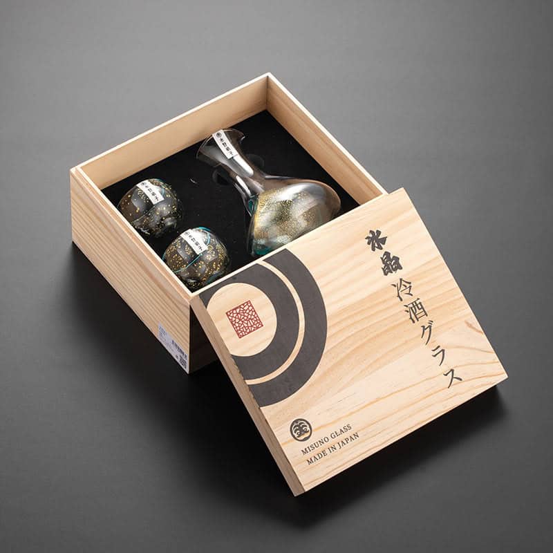 Misuno Handcrafted Gold Foil Starlight Sake Set - Image 2