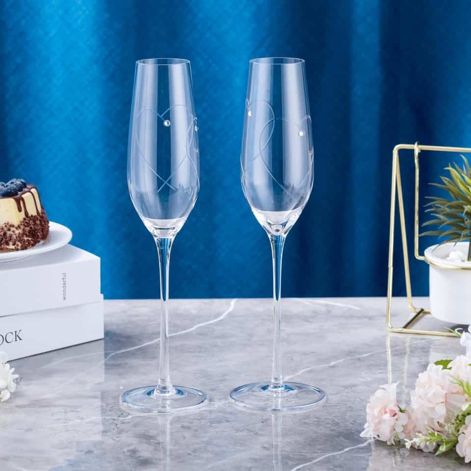 JR Handcrafted Heart-Cut Crystal Champagne Flutes with Gift Set - Image 17