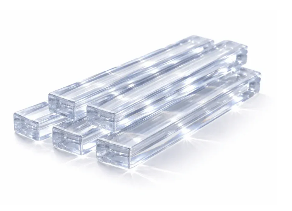 Home-Glass_Materials-01